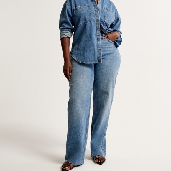 Curve Love High Rise 90s Relaxed Jean 30 - Picture 1 of 6